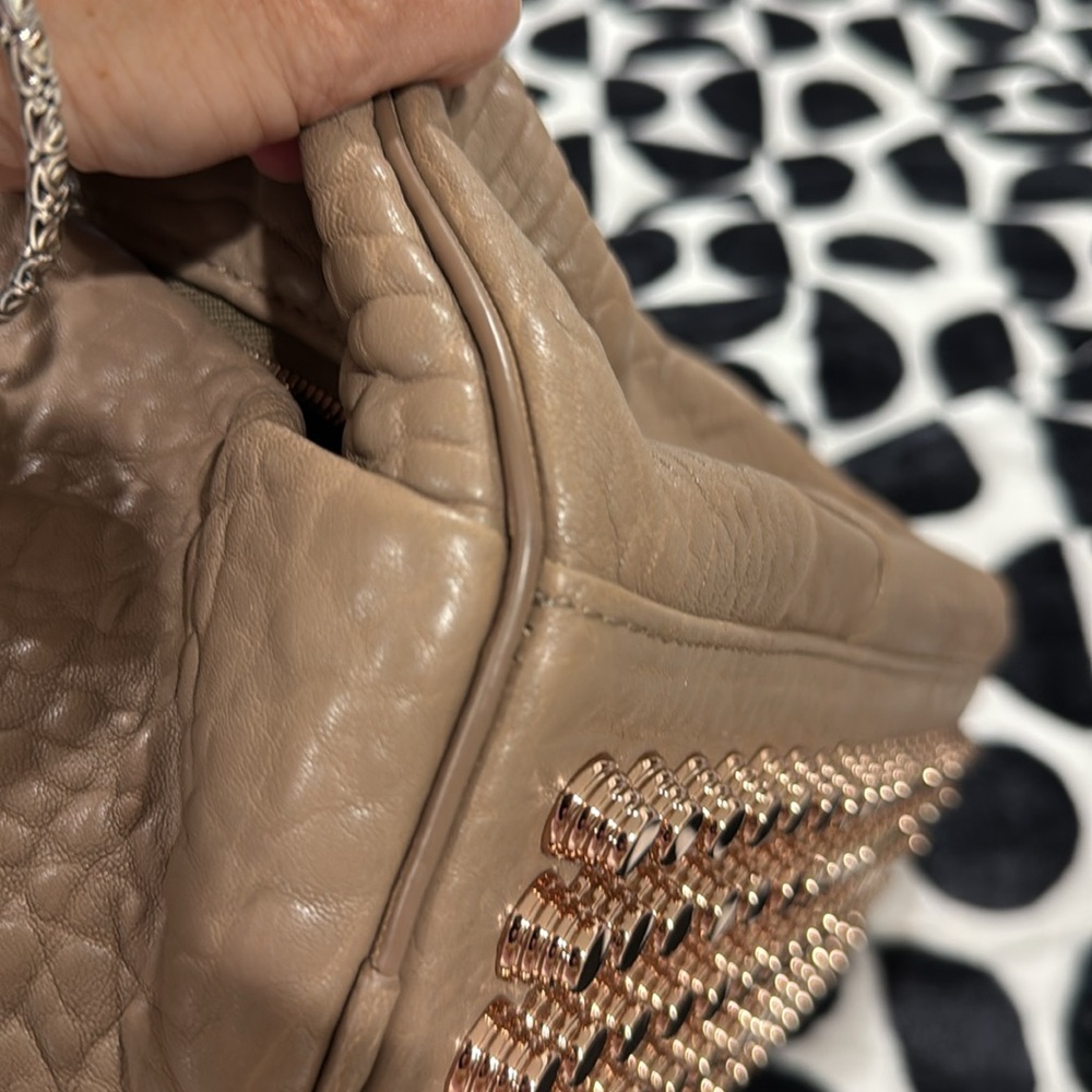 🚫 SOLD 🚫 Alexander Wang Rocco Handbag in Latte with Rose Gold Hardware - Picture 7 of 16